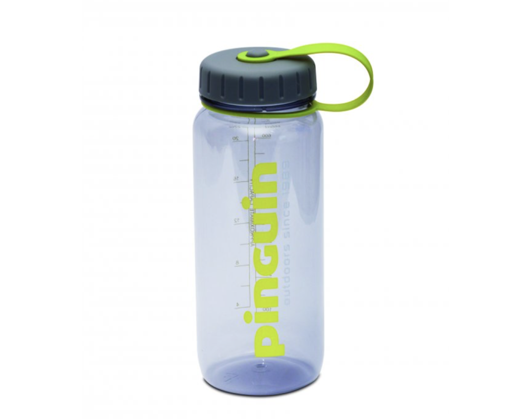 La práctica botella PINGUIN Slim Bottle 650ml está fabricada con material resistente Tritan sin BPA nocivo. Es adecuado para hacer senderismo, acampar o viajar. La botella incluye un colador extraíble que facilita beber. El cuello más ancho permite un llenado y una limpieza más fáciles.